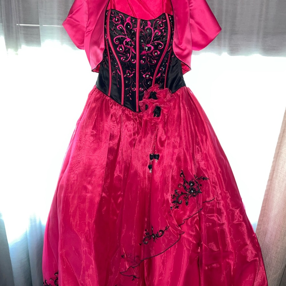 Q BY DAVINCI quinceañera/ prom dress
